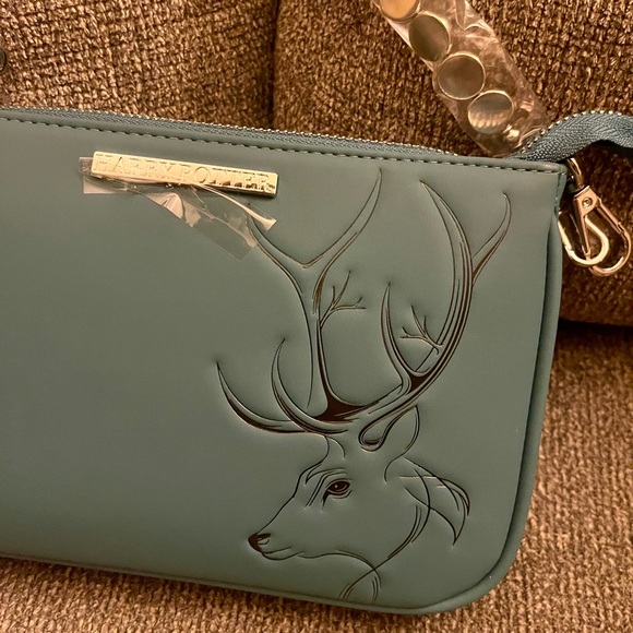 Our Universe Harry Potter Patronus Dementor crossbody & shoulder bag - Picture 6 of 11